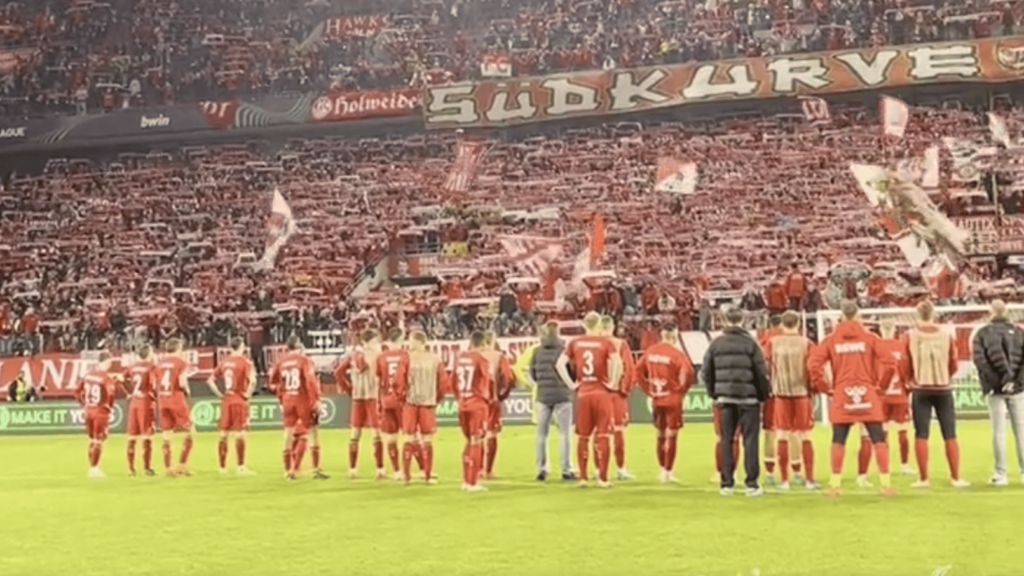 Die Fankurve des 1. FC Köln