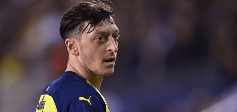 Mesut Özil könnte Fenerbahce im Sommer verlassen